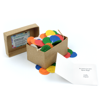 Ik fladder er vandoor - Groeiconfetti in papier mach&eacute; doosje // Eef