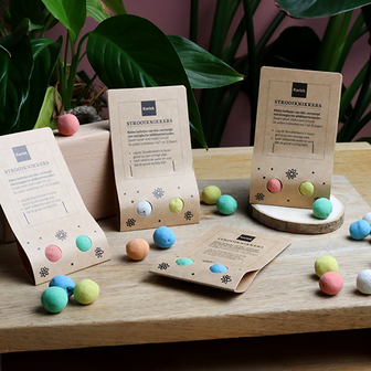 Zaadbommetjes in buidel - Sfeerfoto