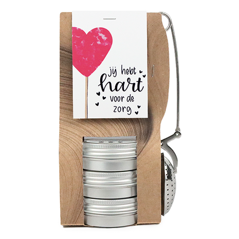 Theetas met 3 blikjes en thee-ei knijper - Jij hebt hart voor de zorg- Hoofdfoto