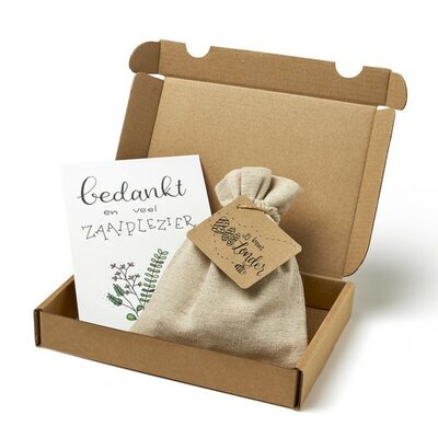 Jij bent BEEzonder - Brievenbus bedankje; zaden in linnenzakje met ansichtkaart