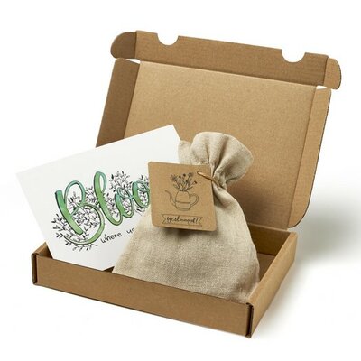 Geslaagd - Brievenbus bedankje; zaden in linnenzakje met ansichtkaart