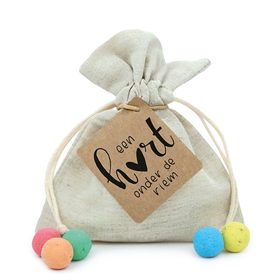 Een hart onder de riem - Zaadbommetjes in linnenzakje // Maartje