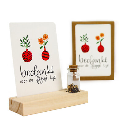 Bedankt voor de fijne tijd - Bedankje zaden in glazen flesje met kaart en standaard