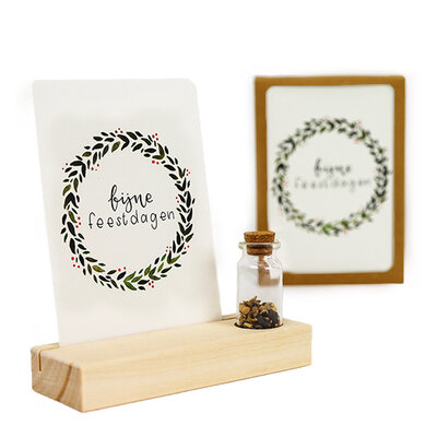 Fijne feestdagen - Bedankje zaden in glazen flesje met kaart en standaard