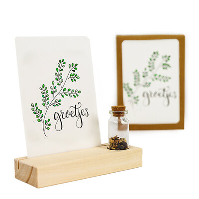 Groetjes - Bedankje zaden in glazen flesje met kaart en standaard