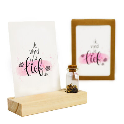 Ik vind je lief - Bedankje zaden in glazen flesje met kaart en standaard