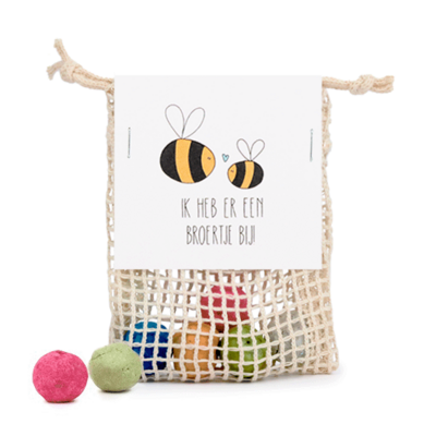 Ik heb er een broertje bij - Zaadbommetjes in netzakje // Eef